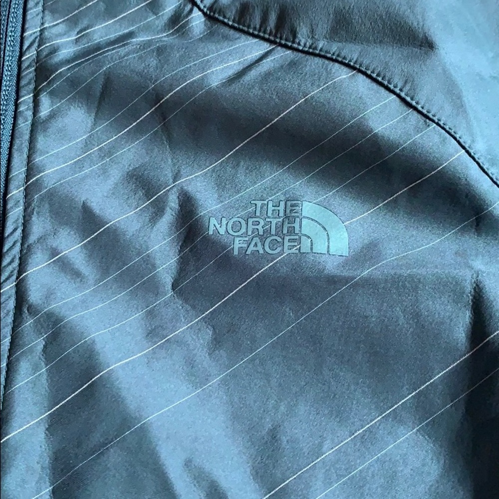 NWT The North Face Isotherm Jacket, Green, M - Picture 6 of 15